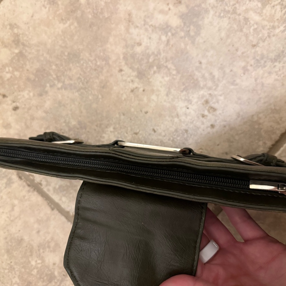 Jimmy Choo Olive Green Wallet - Picture 6 of 6